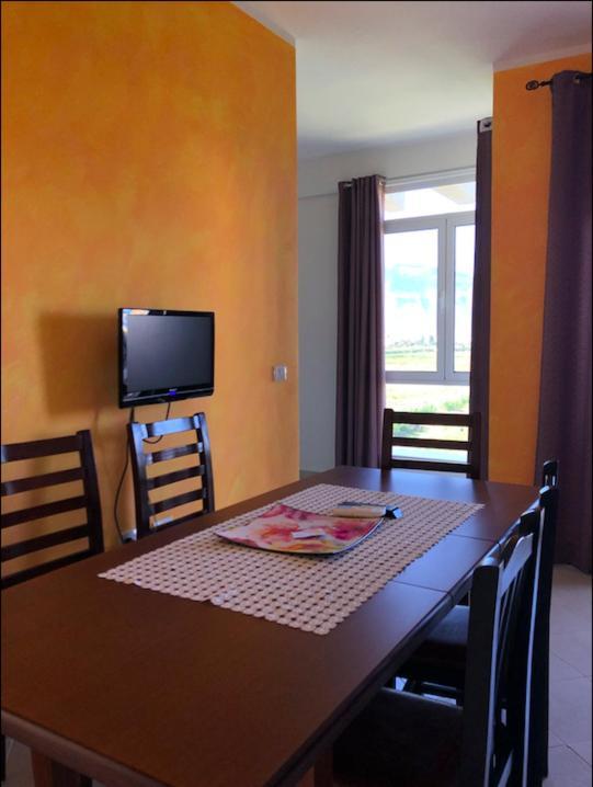 Rainbow Holiday Apartments Vlorë Exterior foto
